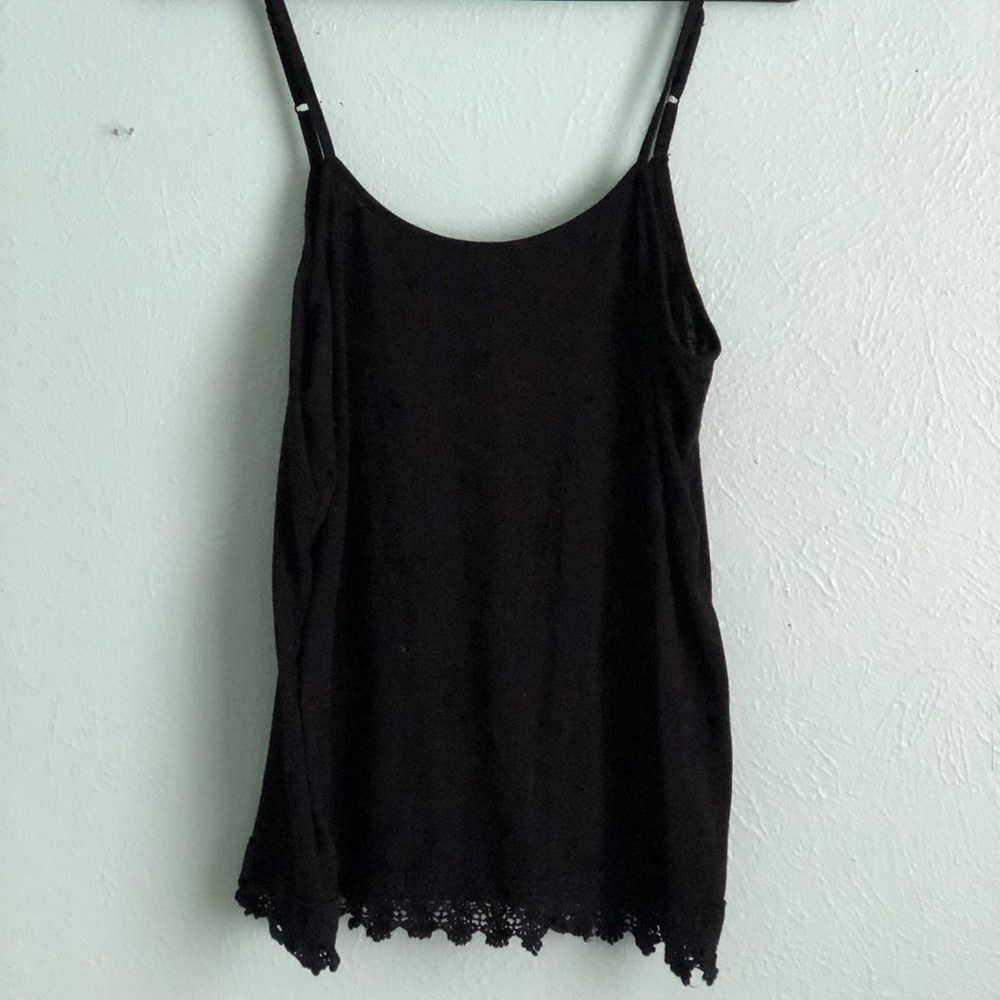 Adjustable spaghetti strap cropped tank